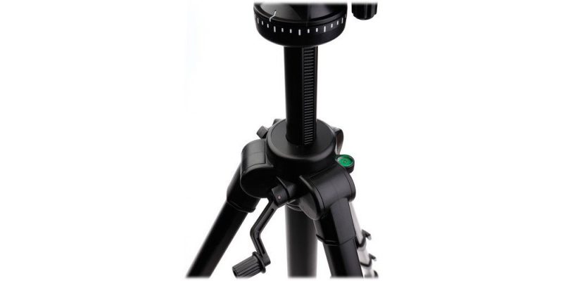 Magnus VT-300 Video Tripod with Fluid Head 4